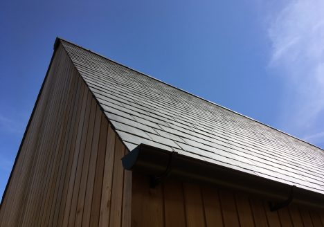 Millington Longhouse. Millington, East Riding of Yorkshire. Site Photo. Roof Edge Detail