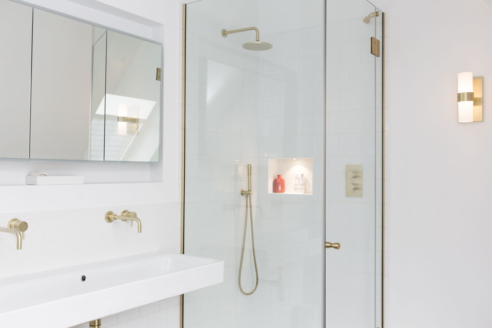 Millington Longhouse. Millington, East Riding of Yorkshire. Bathroom & Shower Detail