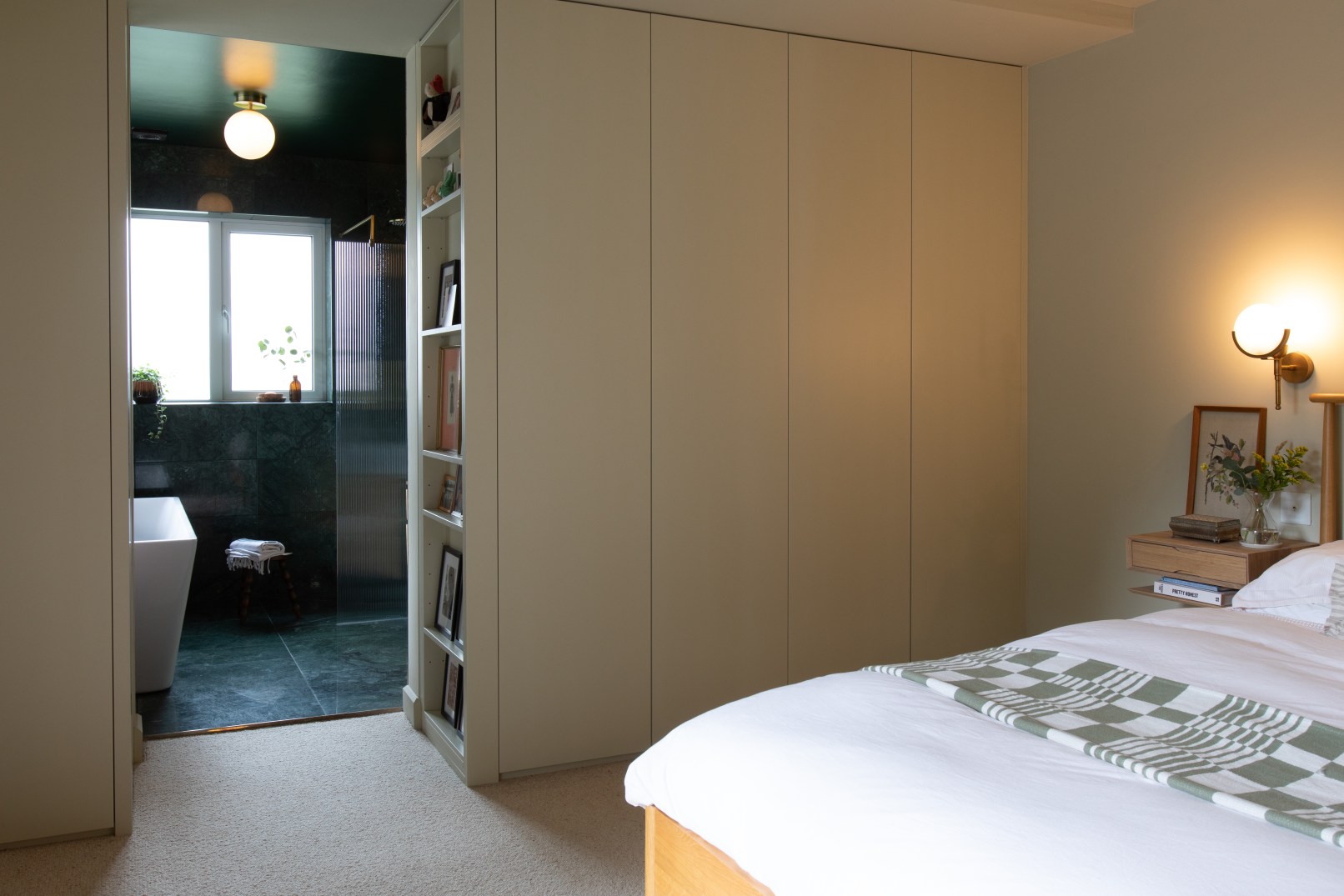 Ladywood Mead, Roundhay, Leeds. Master bedroom